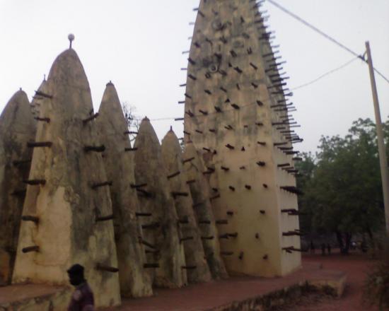 Bobo Dioulasso:La mosquée de Dioulassoba monument historique de la vil