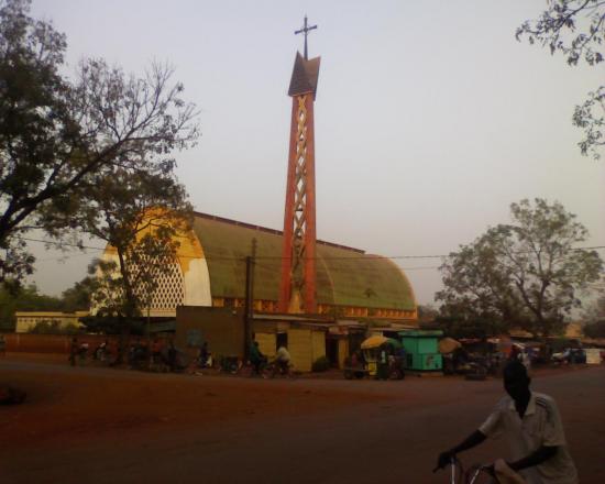 Bobo Dioulasso: la cathedrale de la ville