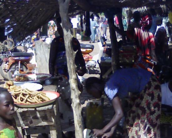 Marché de Komsilga:le coura-coura